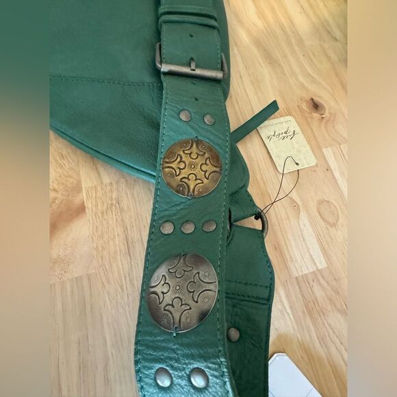 FREE PEOPLE WILDER EMBELLISHED SLING BAG GREEN - Picture 6 of 6